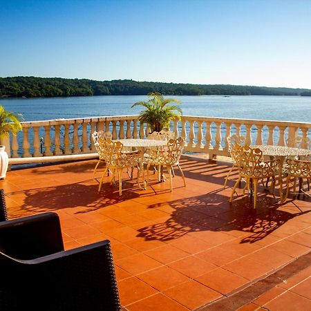 Hotel Villa Del Lago Flores Extérieur photo